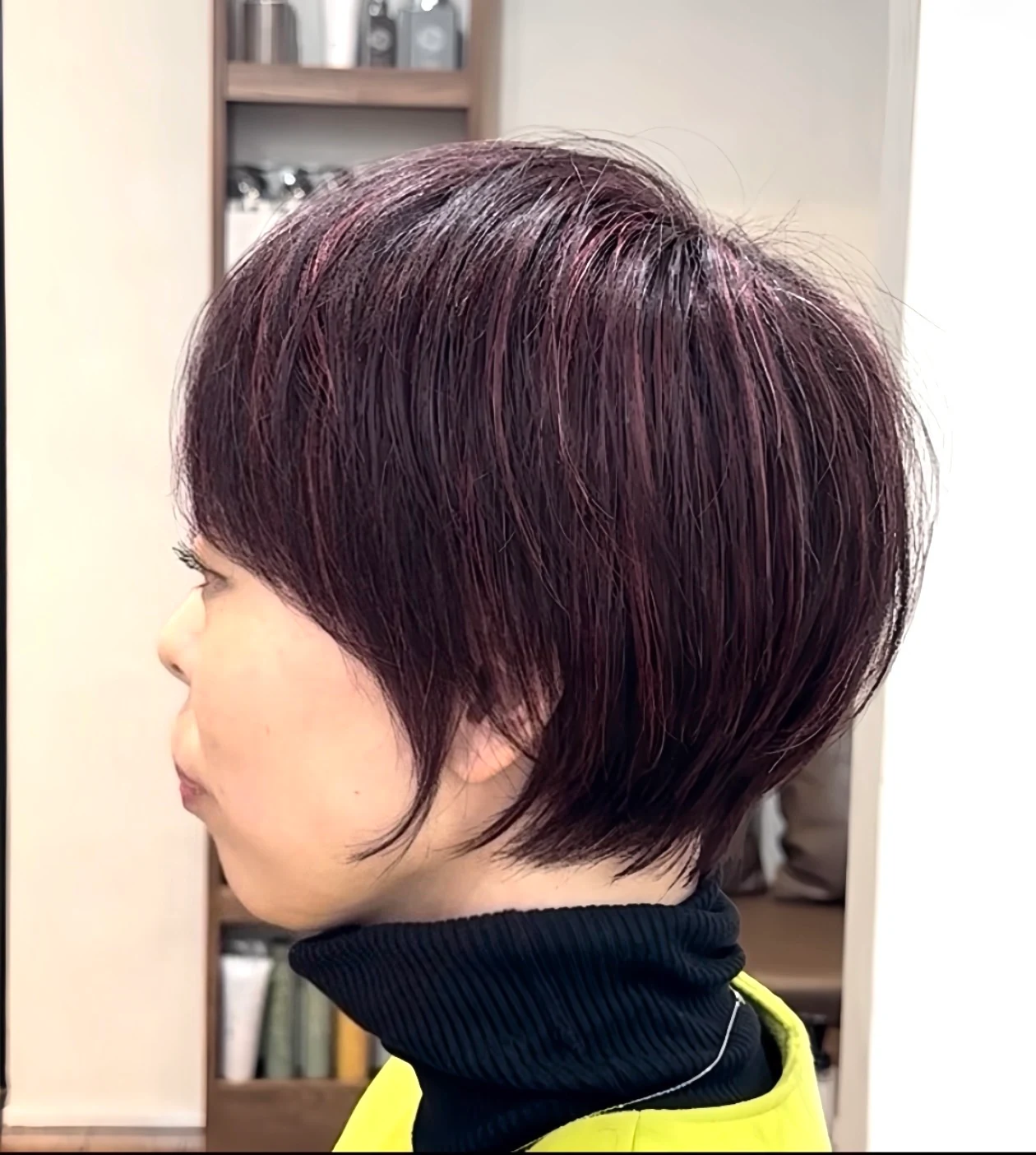 施術後｜白髪率20％。白髪を活かし、ハイライトを取り入れたデザインへ。